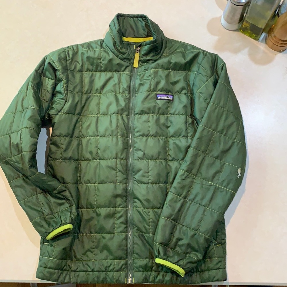 Patagonia kids light down jacket size large